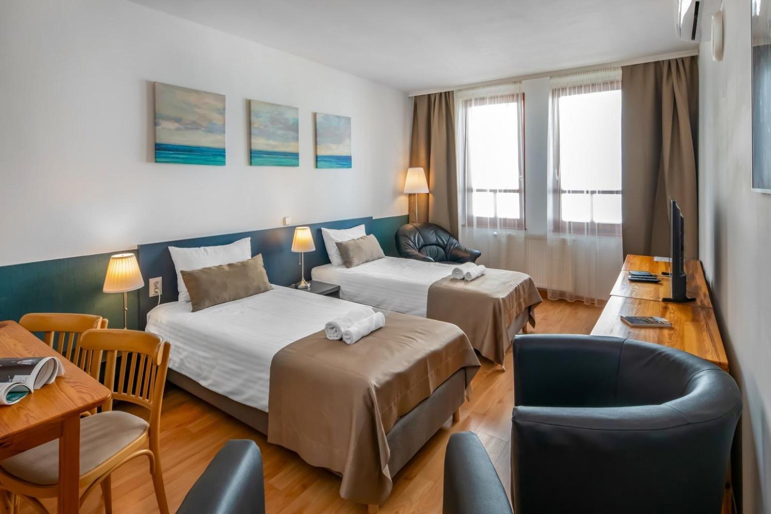 Corvin Hotel Budapest Residence Екстериор снимка