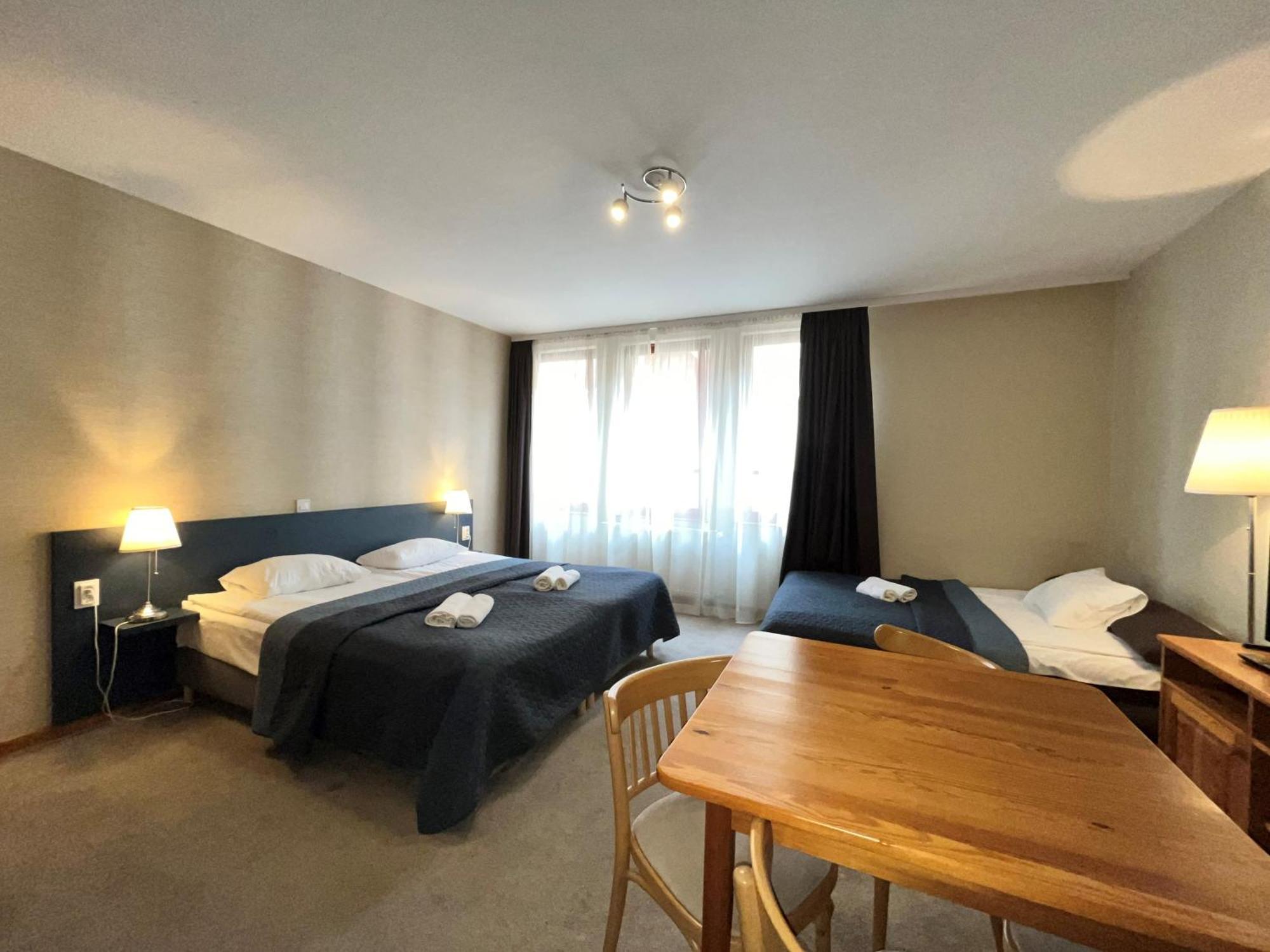 Corvin Hotel Budapest Residence Екстериор снимка