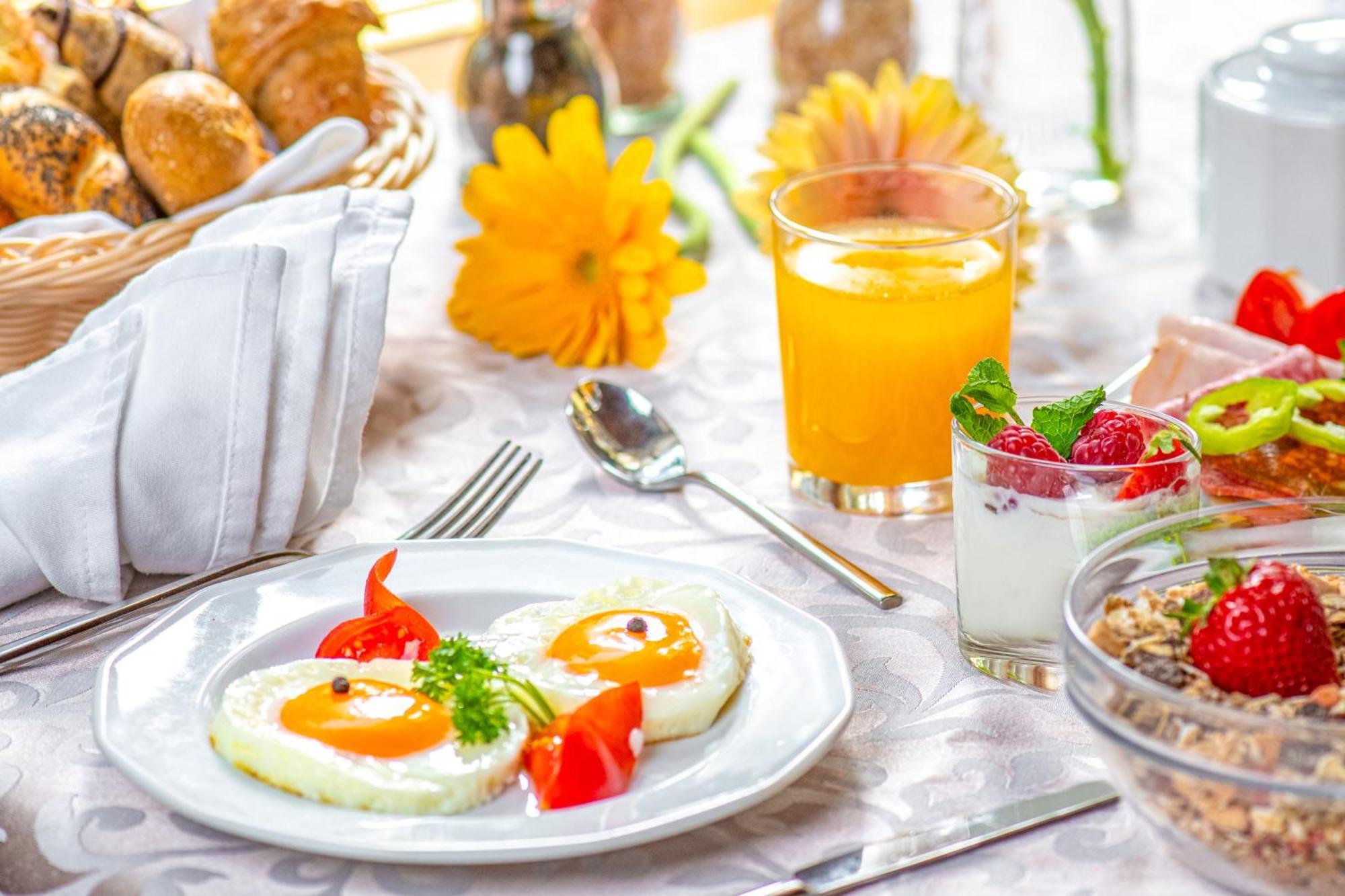 Corvin Hotel Budapest Residence Екстериор снимка